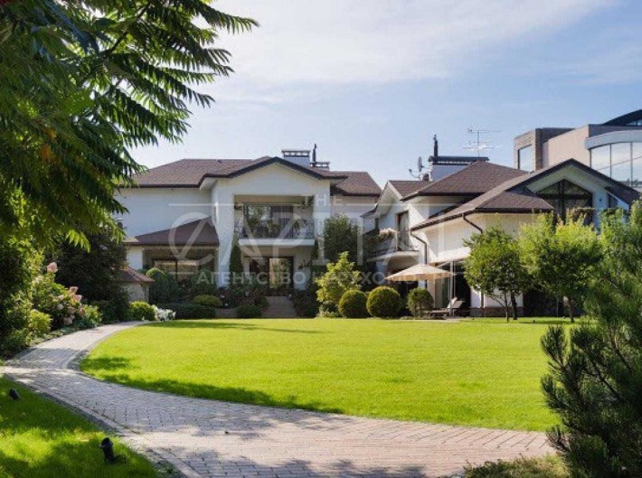 Оренда / Будинок / 1200 м2 / Іванковичі / вул. Авіаторів, 48 - фото 1