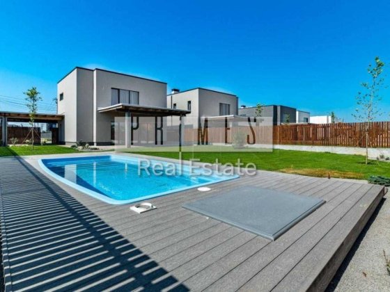 Оренда двоповерховий будинок з басейном, КМ На Щасливій, Крушинка Крушинка