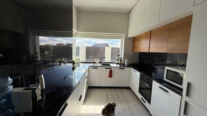 Оренда Будинку КМ Міжріччя
Вишгородський район, Осещина, в. Центральна - фото 1