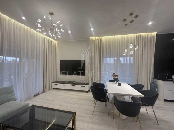 Оренда будинку в КМ "Міжріччя" з авторським ремонтом/Власний басейн! Осещина