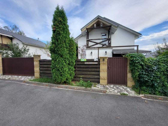 Здається будинок в Рославичах Рославичи