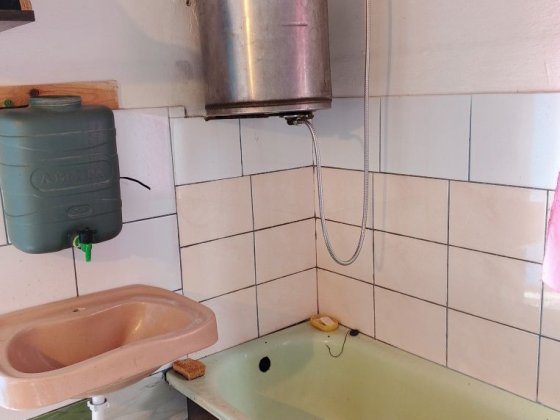 Здаеться пів дому на 2 кімн.Старі Петрівці. Старые Петровцы