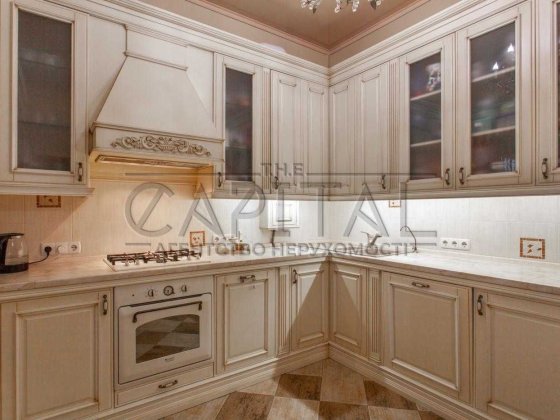 Таунхаус на Чайки 214м. Централізовані комунікації,газ, Марка Вовчка ,