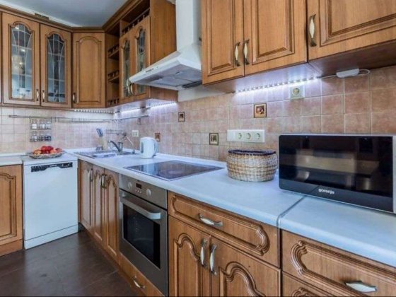 Продаж 4-к квартири Харківське шосе 152 Киев