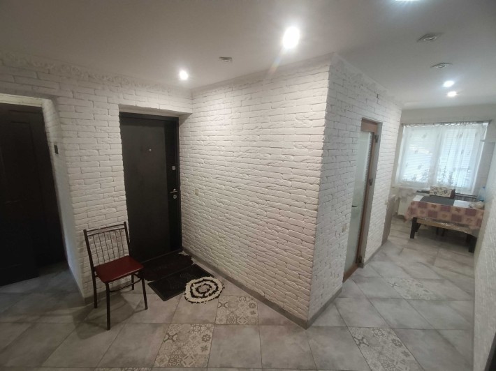 3 кімнатна квартира на 1 поверсі із СВІЖИМ ЄВРОРЕМОНТОМ БІЛЯ БАСЕЙНУ! - фото 1