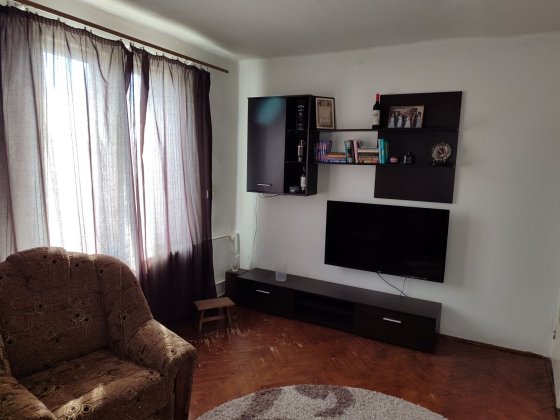 Продам 4х кімнатну квартиру Виноградов