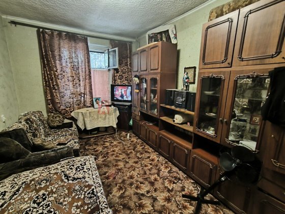 Великогабаритна 2к квартира на Дніпробуді Кам'янське