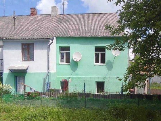 Продам квартиру на землі 3 кім.