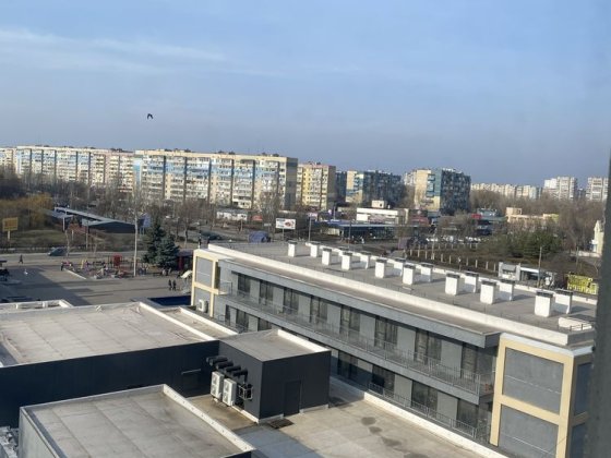 Продам 2-х кімнатну квартиру лівий берег Мир 9 мкрн Каменское