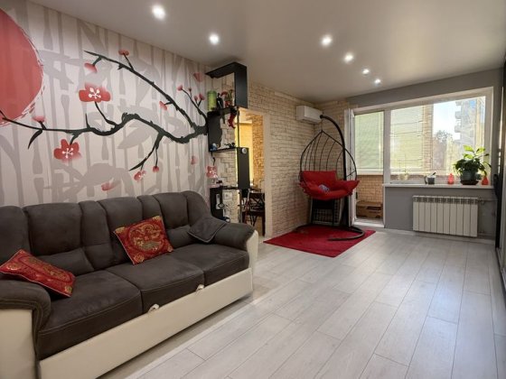 Продаж 1 кім. 11 мкрн. Лівий берег Кам'янське