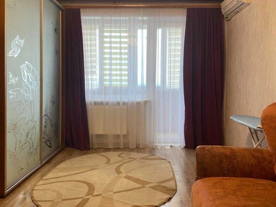 Продам 2-х комн. кв. с АО ( Левый б.11 мкрн. ) Rn Кам'янське