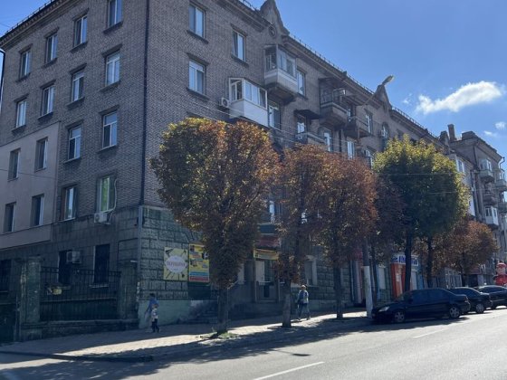 Є-відновлення!Продам 2ком. Сталинку в центре с АГО(Sher) Кам'янське