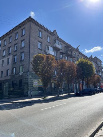 Є-відновлення!Продам 2ком. Сталинку в центре с АГО(Sher) - фото 1