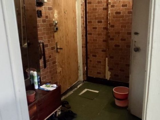 Продам 1 комнатную квартиру в центре (рынок) без мебели Кам'янське