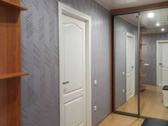 Простора двокімнатна квартира в центрі міста Глухов