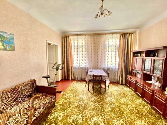 Продається 3-х кімнатна квартира  ( 3-х комнатная квартира) Глухов