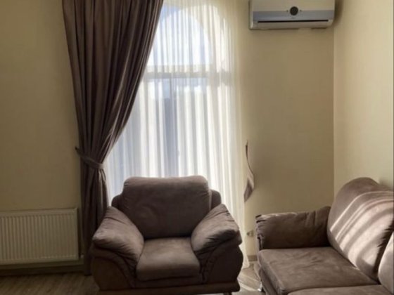 Продам 2 комнатную центр дружба Кам'янське