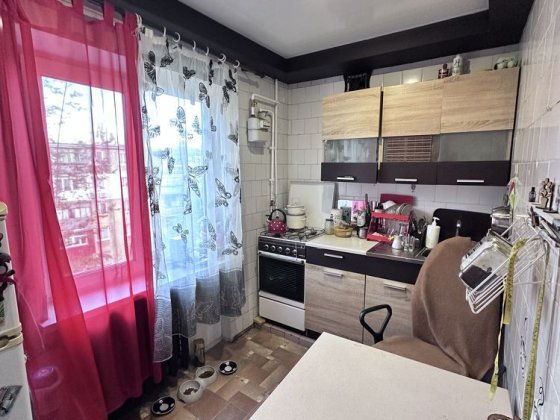 Терміново продається 2х кімнатна квартира. Ціна 17500 договірна. Кам'янське