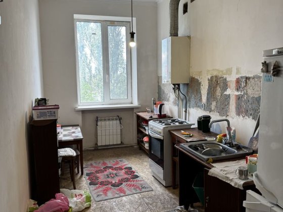 Продам 3 х ком. Каменское ,Правый берег А/О -Газ ,Сталинка Каменское