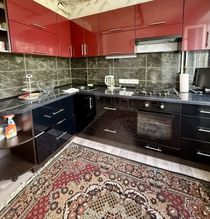 Продам 2 ком. 1 мкрн. Лівий берег - фото 1