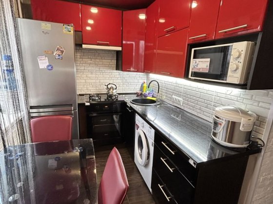 Продам 2-х комнатную квартиру 40-й квартал Мирноград