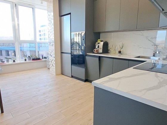 Без комісії для покупця.'-кімнатна квартира з новим ремонтом. Гостомель