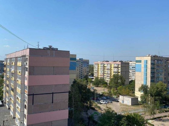 Продам 3х. ком. левый берег 11мкр Каменское