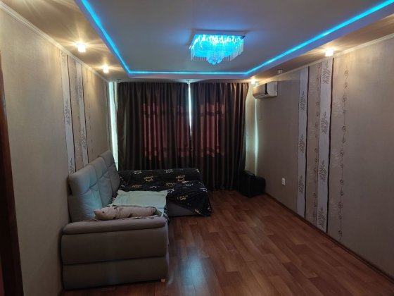 Продам 3-х комнатную квартиру(Мал. Самолет) Дружківка