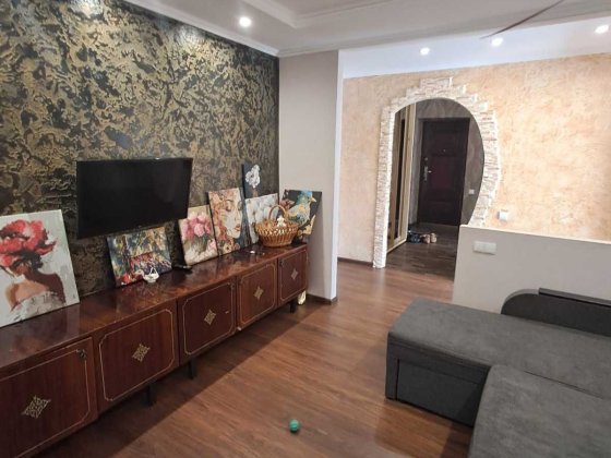 Продам 3-х комнатную в центре Кам'янське