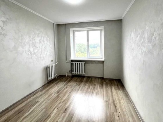 Продається квартира 10 м.кв. Жовті Води