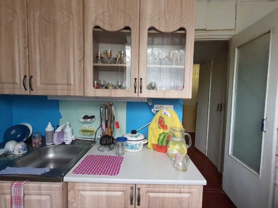 Продам 3-х кімнатну квартиру м. Зміїв Зміїв