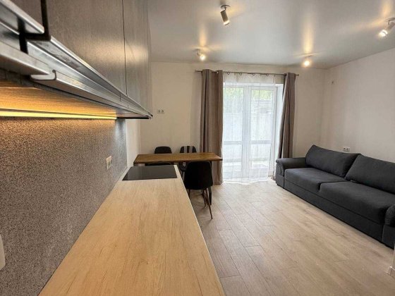 Квартира з власним двориком РЕМОНТ ГОТОВИЙ дешеве оформлення Гостомель