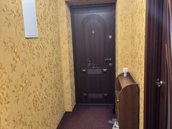 Двухкомнатная квартира на первом этаже двухэтажного дома Ізюм