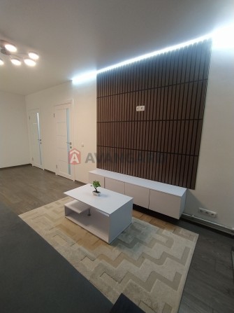 Продаж 3к.кв. з євроремонтом, Л/б, 5 мкрн зуп. «ЗІЛ» - фото 1