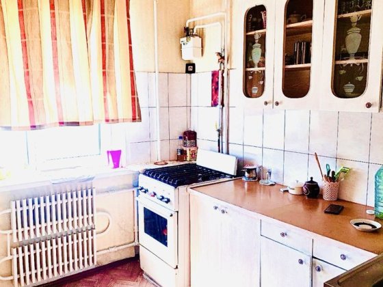 Продам 2х ком квартиру Л/Б 2 мкр Каменское