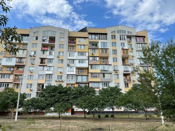 Продам 2 комнатную в 9-ти этажке проспект Мира. АГВ Измаил