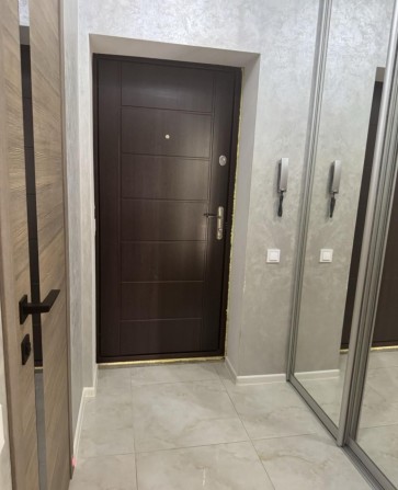 Продам однокомнатную квартиру укомплектованную! Гостомель - фото 1