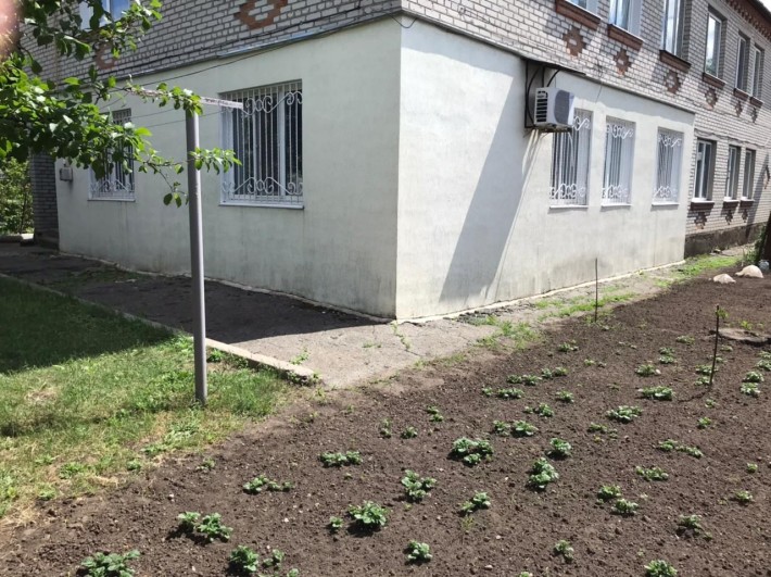 Квартира 4 комнаты,со всеми удобствами - фото 1