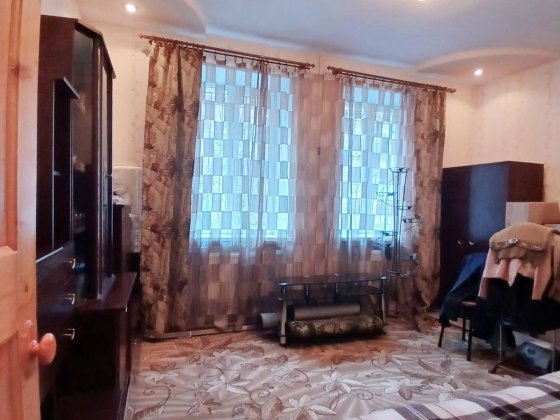 Продам двокімнатну квартиру район  Дніпробуд автономне опалення Кам'янське