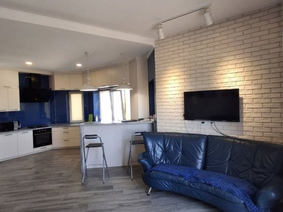 Продажа евродвушки(студия и спальня)в закрытом малоквартирном доме Чорноморськ