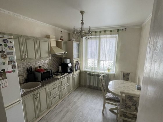 Продам 3-ком.кв.Левый берег,Кинотеатр«Мир» Каменское