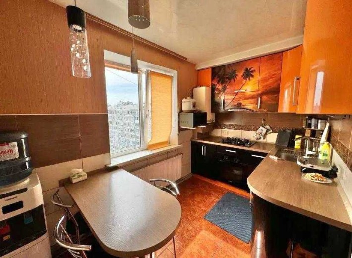 Продам 3х кімнатну квартиру з АО газ/електро 5 мкрн - фото 1