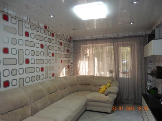 Продам 3 комн. квартиру на Черёмушках р-н ЦНАПа. Кам'янське