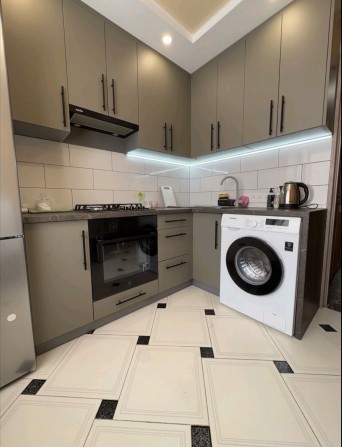 Продам 2ком.квартиру. Каменское Л/Б. пр. Металлургов. Ремонт под ключ! - фото 1