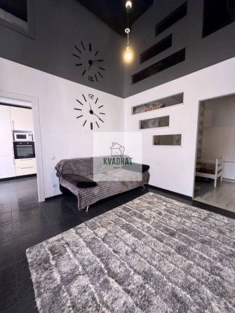 Продам красиву 1-кімнатну квартиру з меблями та технікою - фото 1