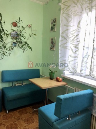 Продам 3 кімнатну з холом на Лівому березі - фото 1