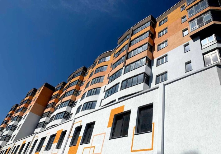 2-кімнатна квартира в самому центрі міста. Зданий будинок - фото 1