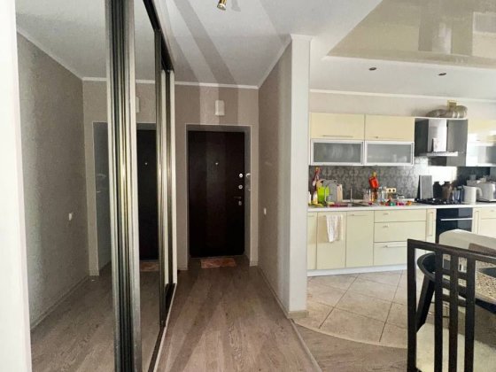 Просторная квартира в  Монолите Чорноморськ