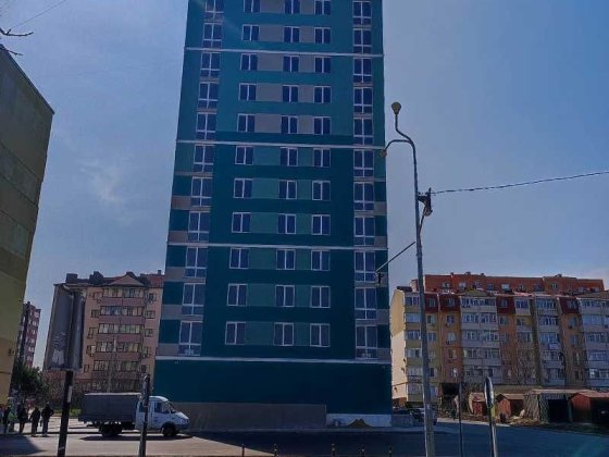 2к.квартира біля моря .