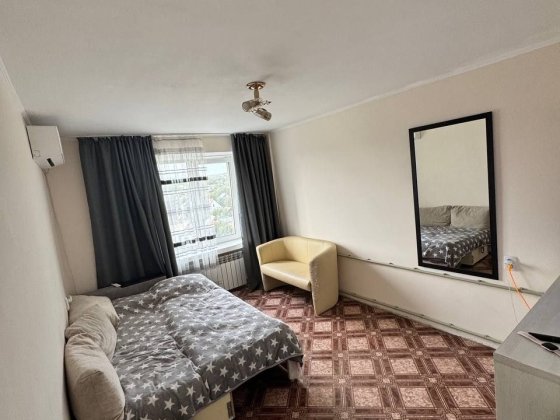 Продам 2 кімнатнк квартиру Канев